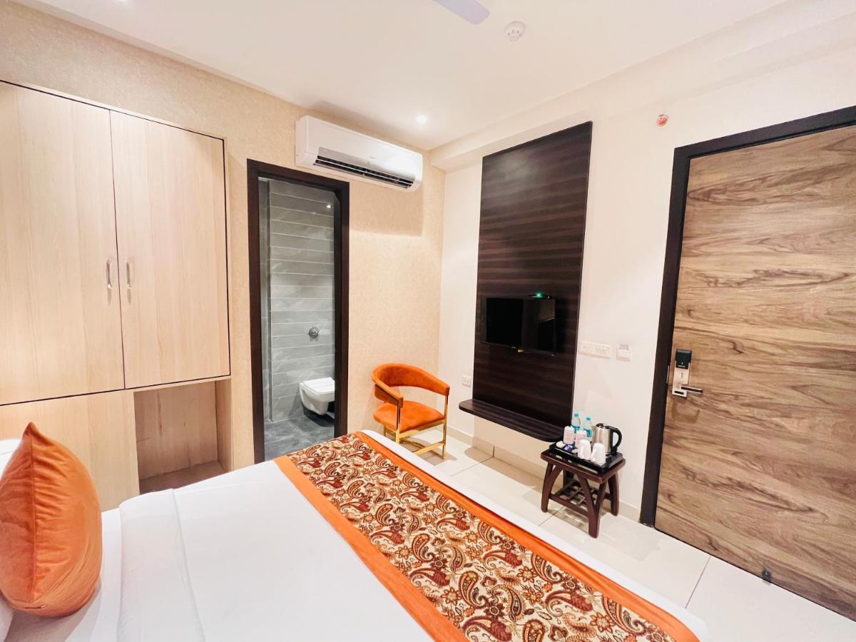 Hotel The Savode - Just 2 Mins From Golden Temple Амритсар Екстериор снимка