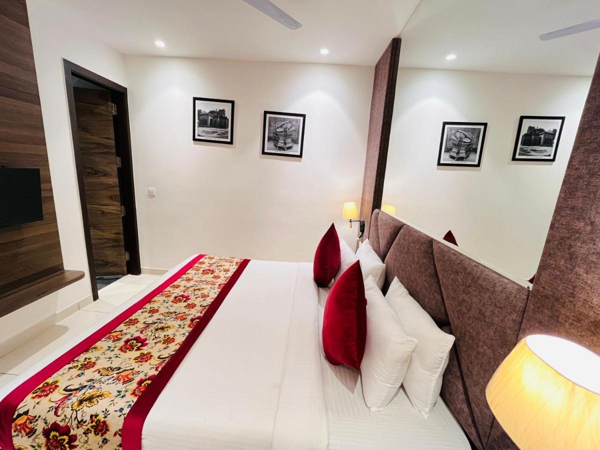 Hotel The Savode - Just 2 Mins From Golden Temple Амритсар Екстериор снимка