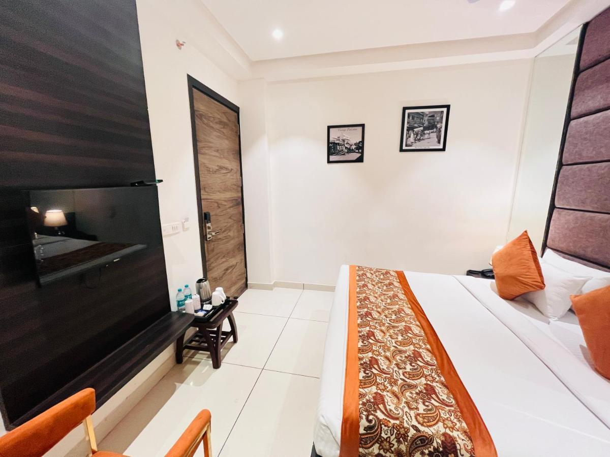 Hotel The Savode - Just 2 Mins From Golden Temple Амритсар Екстериор снимка
