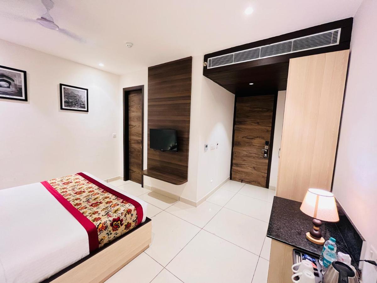 Hotel The Savode - Just 2 Mins From Golden Temple Амритсар Екстериор снимка